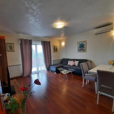 Apartment App Mario *